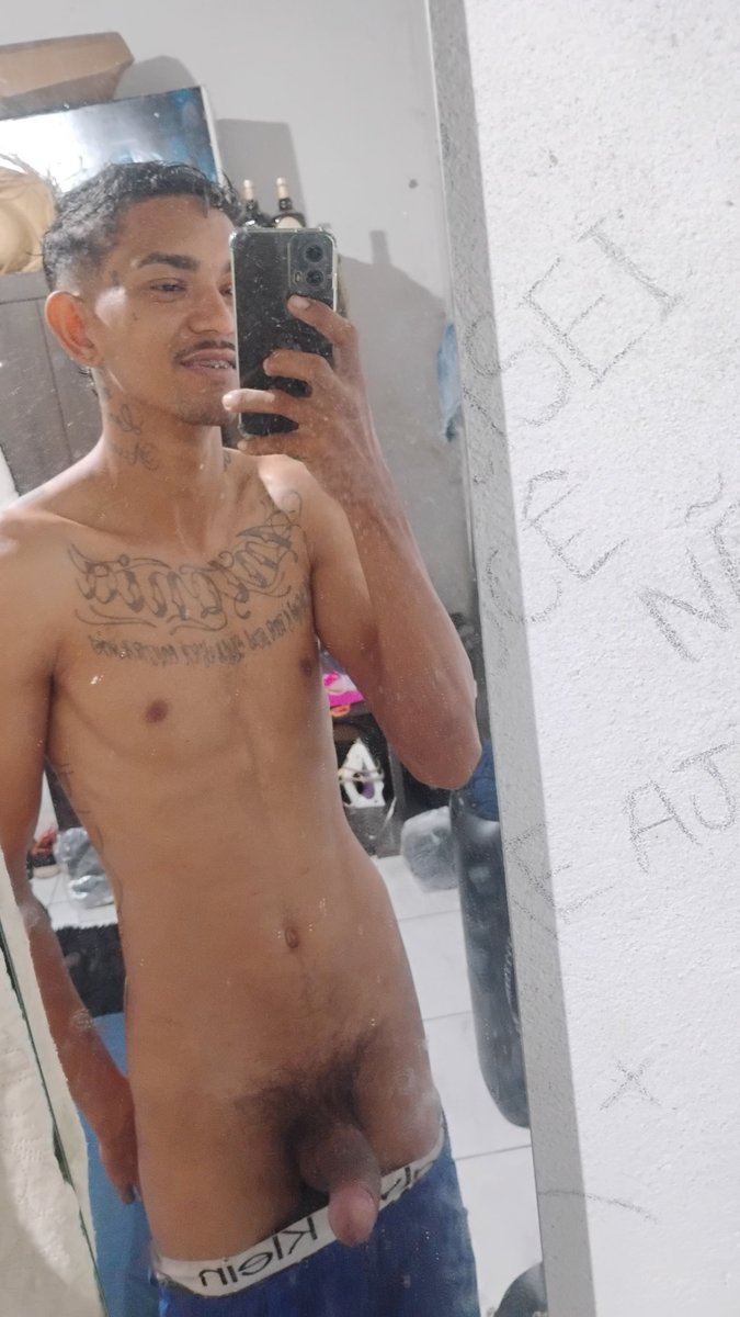 Dom moreno tweet media
