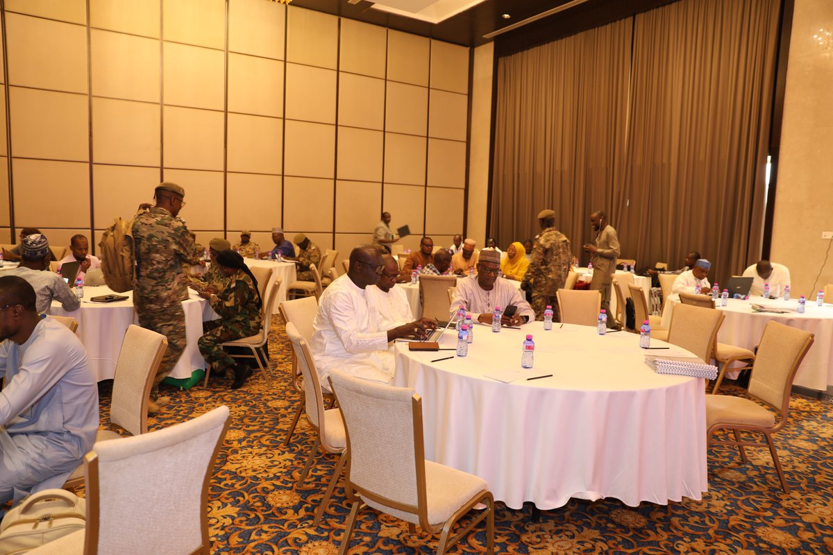 PNUD Niger (@pnudniger) on Twitter photo Le #Niger🇳🇪 sera bientôt doté d'une stratégie nationale climat-paix-sécurité, objet d'un atelier de validation du rapport organisé à #Niamey du 8 au 9 juillet 2025 avec l'appui de l'Autorité du Liptako Gourma <a href="/LiptakoG/">Autorité du Liptako-Gourma</a> et du PNUD <a href="/UNDPAfrica/">UNDP Africa</a> Le #Niger🇳🇪 sera bientôt doté d'une stratégie nationale climat-paix-sécurité, objet d'un atelier de validation du rapport organisé à #Niamey du 8 au 9 juillet 2025 avec l'appui de l'Autorité du Liptako Gourma <a href="/LiptakoG/">Autorité du Liptako-Gourma</a> et du PNUD <a href="/UNDPAfrica/">UNDP Africa</a>