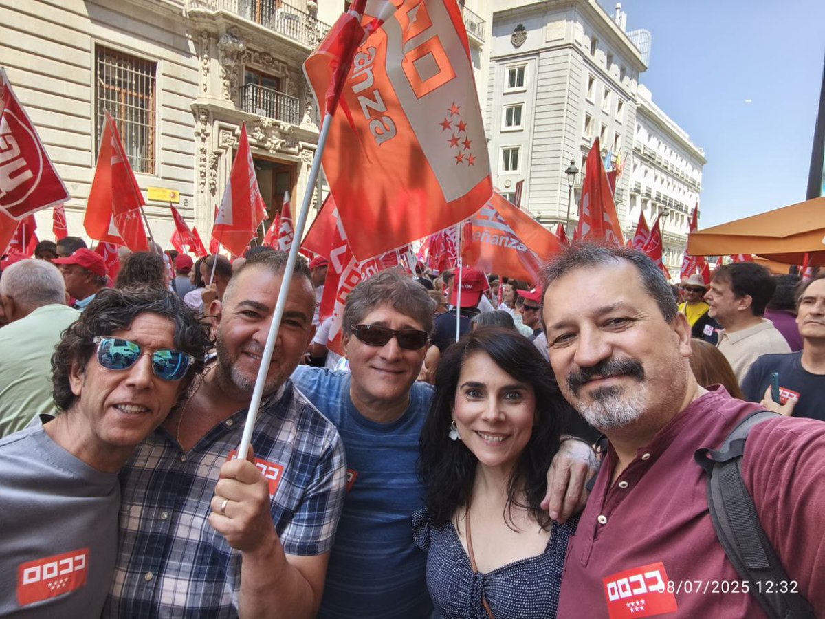 #estapasando
📢 Nos concentramos ante los incumplimientos de la Administración con las personas trabajadoras de empleo público en nuestro país 
@ccoouumm <a href="/CCOOEducaMa/">Educación CCOO Madrid</a>

#EsLaHora #CumpleLoPactado