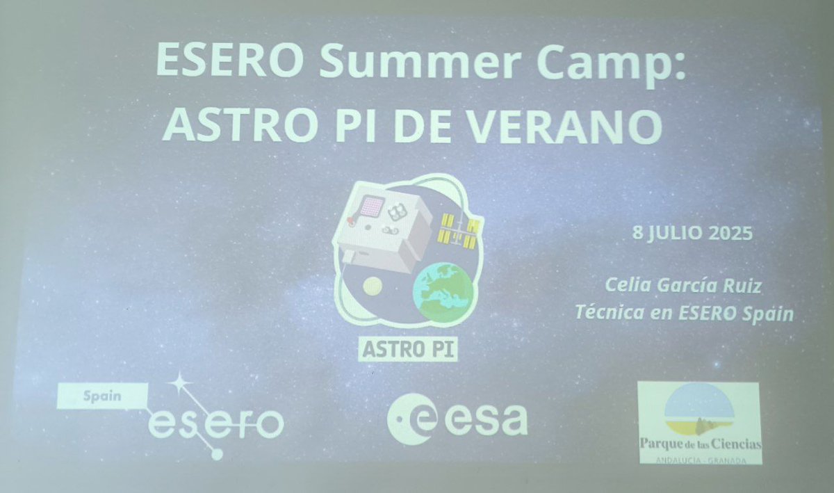 ToniHortal's tweet image. Després de les presentacions, començo el taller d&apos;#AstroPi.