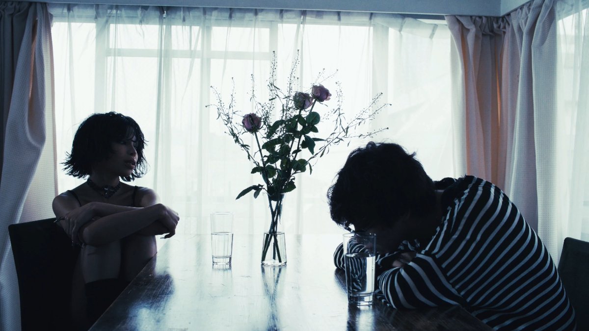【NEWS】awasetsu mona × MERI、新たなコラボ曲“back2me”MV公開

「戻れないけど、戻りたい」切なさを抱えた2人の物語 spincoaster.com/news/awasetsu-…

<a href="/awasetsumona/">awasetsu mona</a> <a href="/merry1030k/">MERI</a>