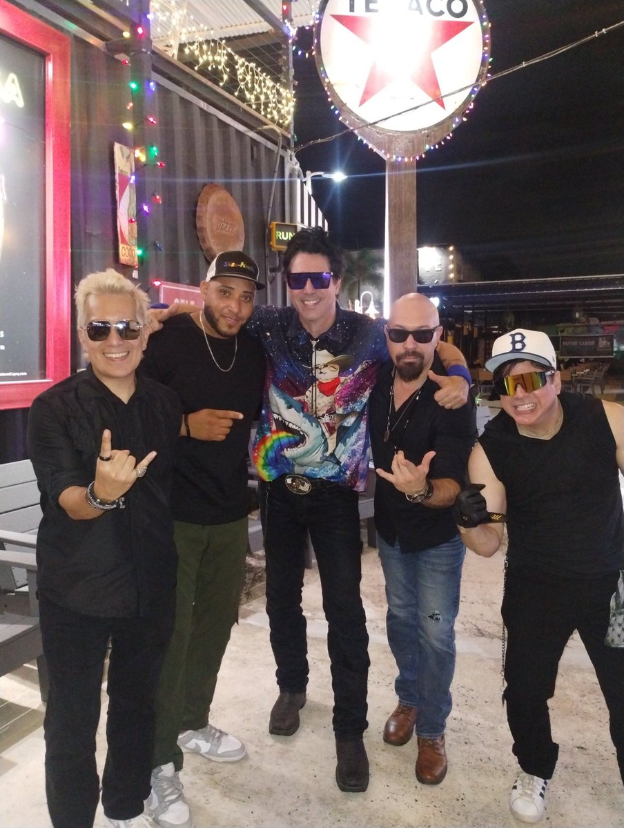 Emmusic142's tweet photo. @LosRabanes https://t.co/WfVkZFASw6