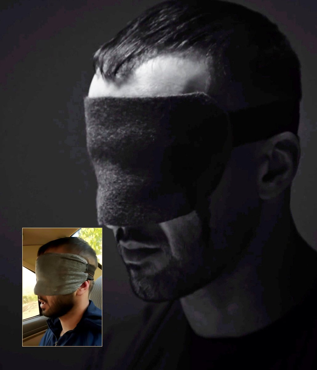 imnitash's tweet image. ولی هشت آبان ۱۴۰۱ :'(
اون چشم بند و اون رد خون؛
ببخش که به خاطر ما اون همه تنش و تاریکی رو به دوش چشمات کشیدی،
ممنونیم که هنوز یاغی و بی پروا کنار ما مردمی
و هنوز زنده ایم رو بهمون یادآوری میکنی.
@OfficialToomaj
#توماج_صالحی
#ما_هنوز_زندهایم