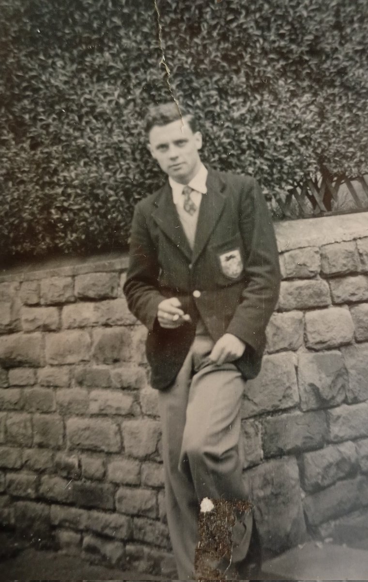Just discovered this pic of my Dad. S.C.O.W (Steel Company of Wales) Cricket team blazer, early 1950's before he went to Korea. He would have been 94 today. Penblwydd Hapus Dad ♥️