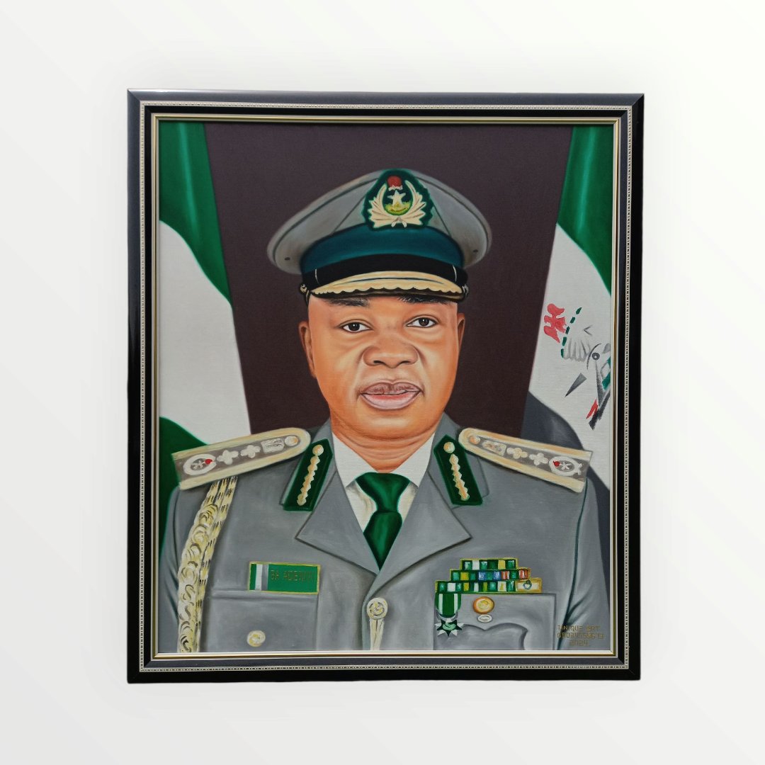 uniqueartstudio's tweet photo. Check out my painting portraits;
Frame 1: Reference picture. 
Frame 2: Oil on Canvas.
Frame 3: Presentation of Portrait to The Comptroller-General of Customs, Federal Republic of Nigeria.
Frame 4: The CEO of Unique Art with Bashir Adewale Adeniyi MFR.

#NigerianCustoms #bbtvi https://t.co/M1BfG27s6W