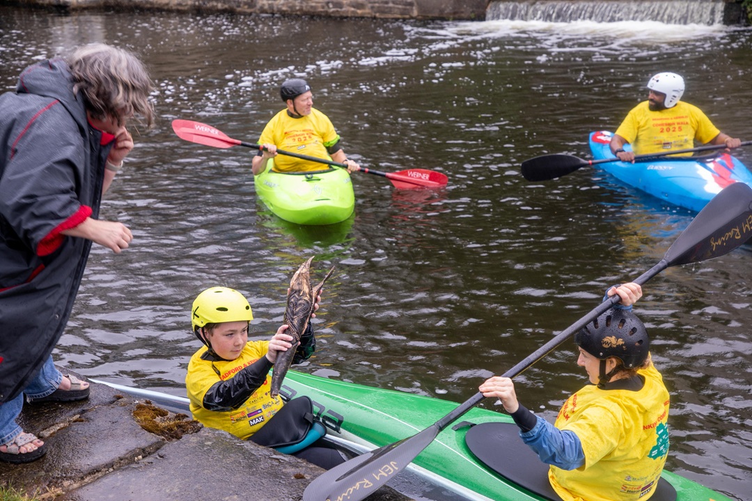bradfordmdc's tweet image. The 30-ward walk passes through Shipley this week. After a weekend trip on the River Aire from Bingley to Saltaire, Wilsden & Cullingworth yesterday & today Menston and Burley in Wharfedale the baton goes to Windhill & Shipley tomorrow. More details - orlo.uk/BKE21