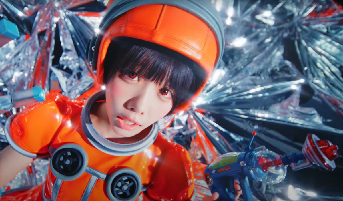 ano_love_uni's tweet photo. ついに買えた～！
1996年公開の映画「マーズ・アタック！」の光線銃！
映画自体B級SFのコメディがめっちゃ好きな一作…！
そしてこの光線銃のおもちゃはこの界隈の人なら一度は見てるはずなのだ…！ https://t.co/nqVUsBENtY