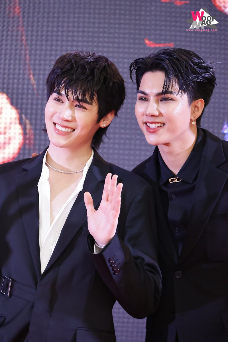 "ฟอร์ด-พีท" ในงาน "Thailand Y Content Awards 2024" ✨️

FORTPEAT X Y AWARDS
#Yawards2024xMeMindY
#ฟอร์ดพีท  #fortpeat 
#fortFTS #peatwasu
#Yawards2024 #TBLC #สมาคมส่งเสริมคอนเทนต์วายไทย #ไทยแลนด์วายคอนเทนต์อวอร์ดส์2024