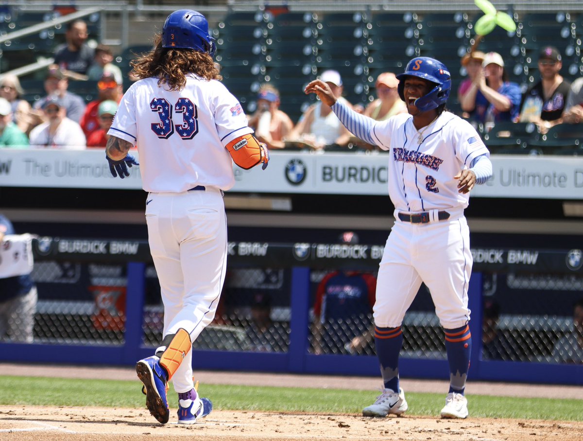 Kylie6464's tweet image. got to take some of my all-time favorite shots this weekend, thanks to my fav big Met being in town…
Jesse Winker after crushing a home run on rehab assignment with the Syracuse Mets, 7/6 📸