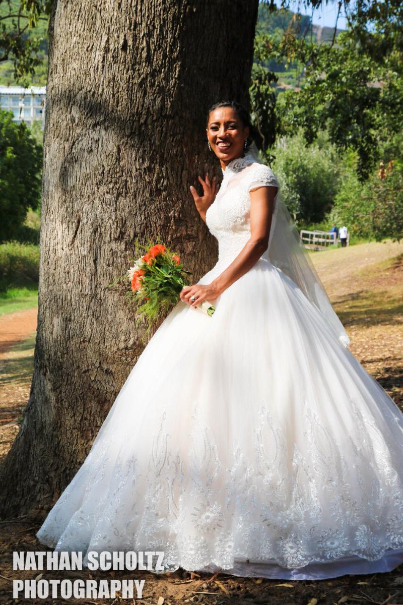 thatsthedress1's tweet image. Dress to feel amazing without sacrificing comfort. That’s the Dress that makes it possible every time!
📍 Shop 19, Nobel Park Centre, Bellville 📞 +27 65 910 5286 📧 info@thatsthedress.co.za 🌐 thatsthedress.co.za #ThatstheDress #StyleWithEase