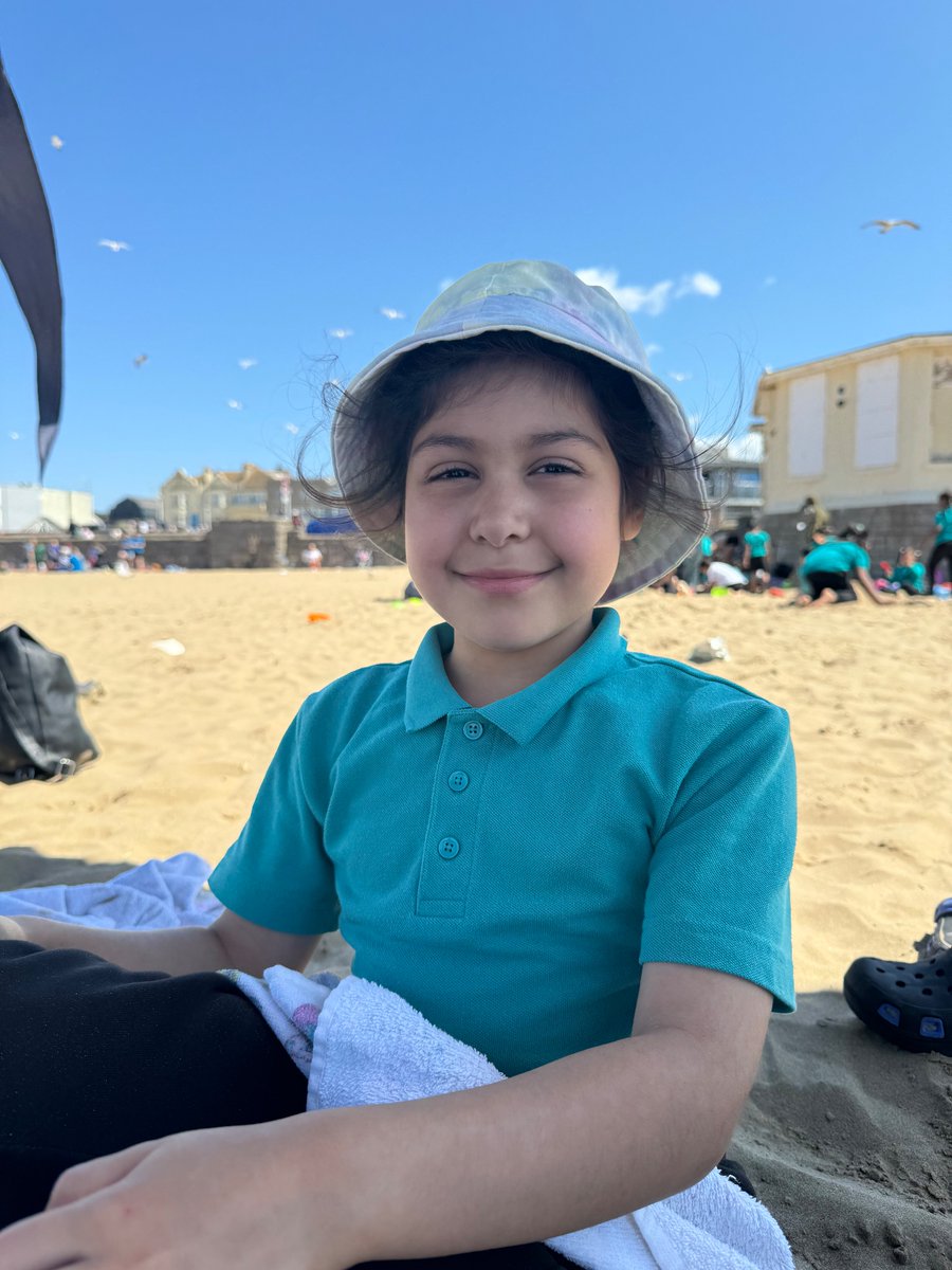 TindalMoallin's tweet photo. Year 2 are having a reel good time at Weston Super Mare ☀️☀️ @arktindal #TeamTindal https://t.co/bqGy4trLQZ