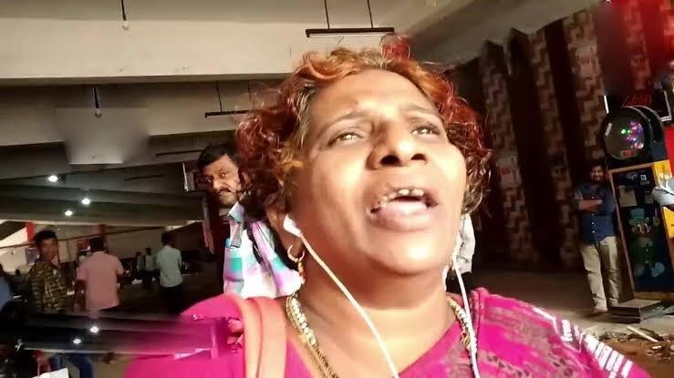 GvVTJ9PaYAAOf2J?format=jpg&name=900x900