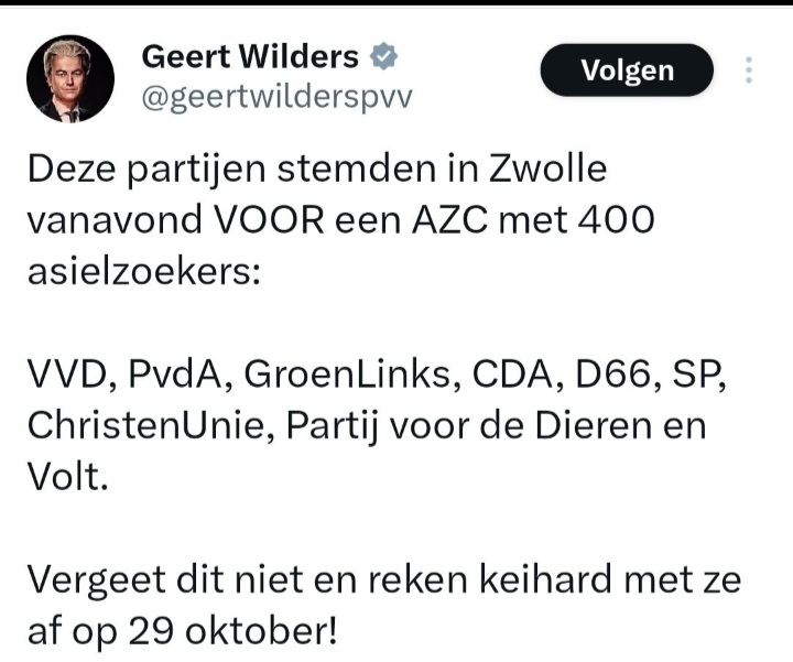 BENDOVER_75's tweet image. #Pvv-tiran & haat-predikant #Wilders laat wéér zien dat hij niets met #democratie heeft.
Gisteren in #Zwolle deed hij voor de stemming n oproep (tot geweld?) aan z'n fans, om n democratisch genomen besluit niet te accepteren.
Opruiing? Aanzetten tot?
Nu, na de stemming, dit.👇🤡