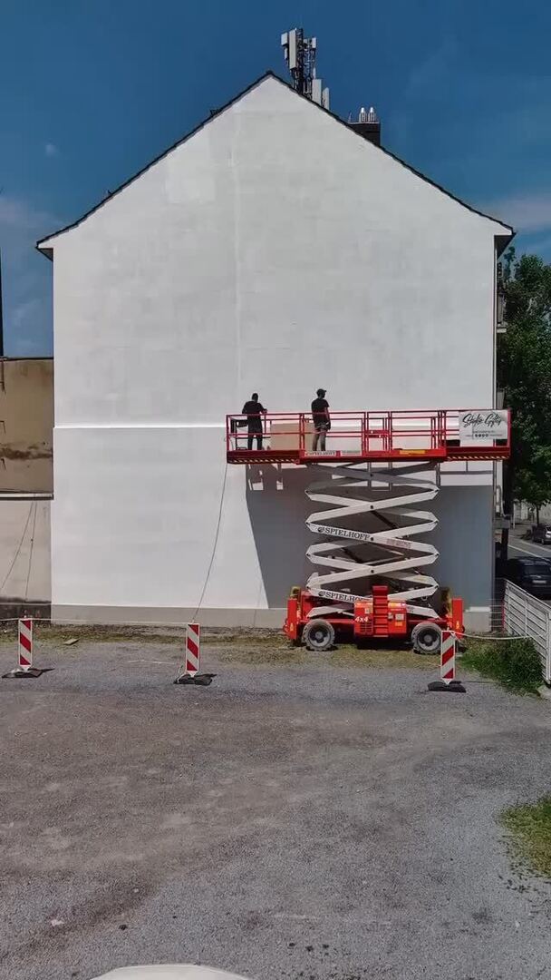 #Repost <a href="/studiogiftig/">Studio Giftig</a>
・・・
Timelapse - Soul Flora – Trust Part 2 🤍

A tribute to the timeless bond between generations, rooted in love, wisdom, and quiet trust. In her grandmother’s embrace, the girl finds comfort, as white roses bloom from their  bo… instagr.am/p/DL2G7Spsf01/