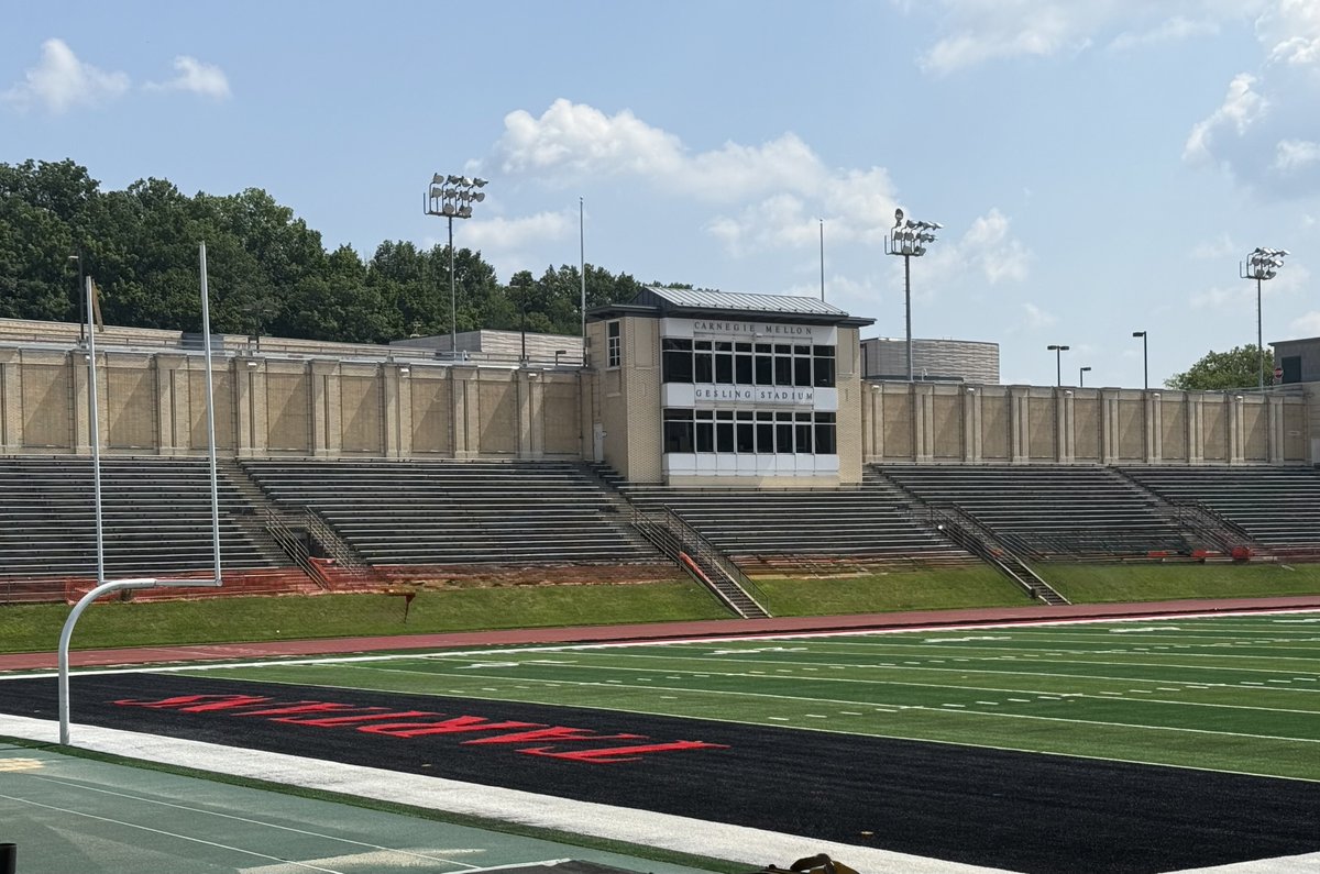 Jmarchitello26's tweet image. Great visit @TartanFB. Appreciate the invite from @CoachRyanLarsen @Coach_Kay19 @CoachAndyHelms @CoachGibboney
#CODE #BYB
@JHamon17 @coach_barrios88 @coachdober @7LHSFootball