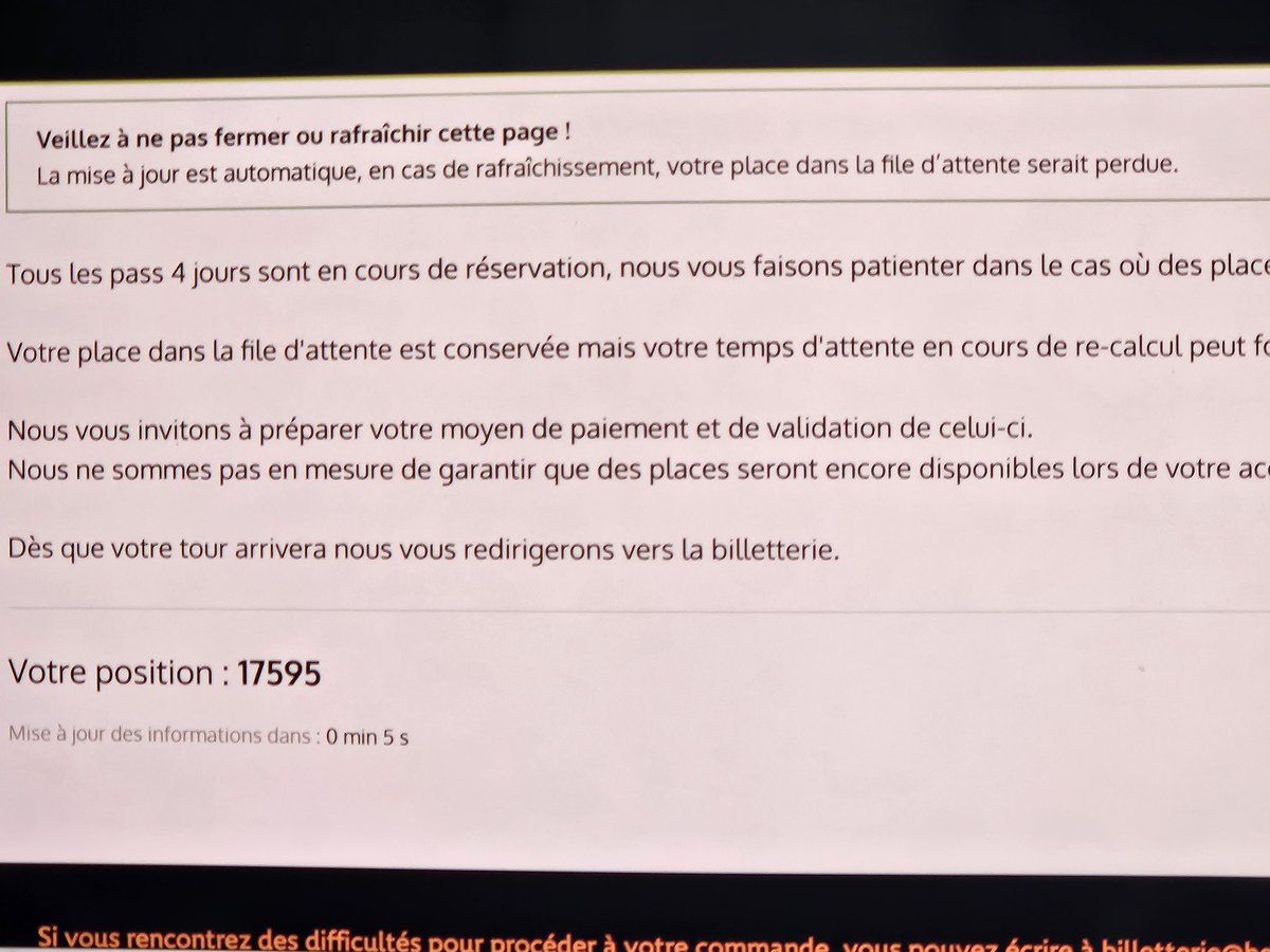 johjohbat's tweet image. J'ai enfin réussi a avoir des places pour le hellfest .malgré 2 ordinateur dont 1 set de joueur ultra rapide c'est mon vieux téléphone Phone qui m a permis d'être 17500 ème au début.
J'ai eu des cap capcha partout. 
#hellfest #hellfest2026 #tickets #weereevents