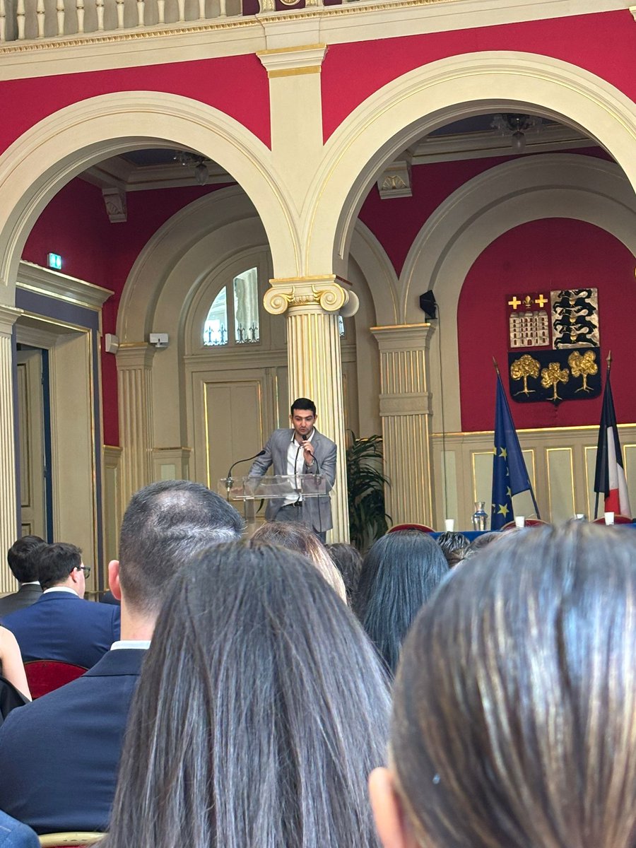 AlexSolomonyan's tweet photo. Samedi, j'étais heureux d'animer le 1er Forum européen de la jeunesse arménienne du @g2iafrance à la @mairiedu16 en présence  notamment du maire @Jeremy_Redler @fszpiner, du député européen @fxbellamy, du VP d'IDF @karampatrick de l'Ambassadeur d'Arménie en France @armkhach https://t.co/aHBAiBkdjo