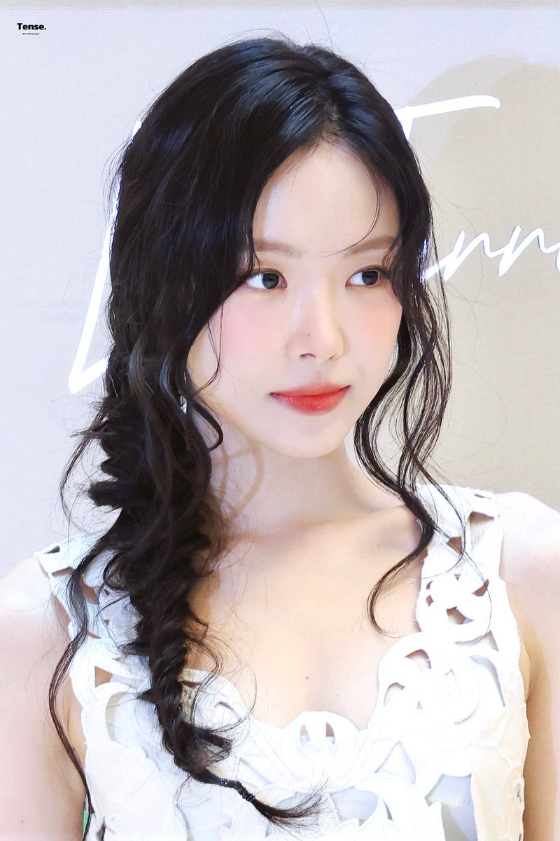 250708

#손나은 #나은 
#NAEUN