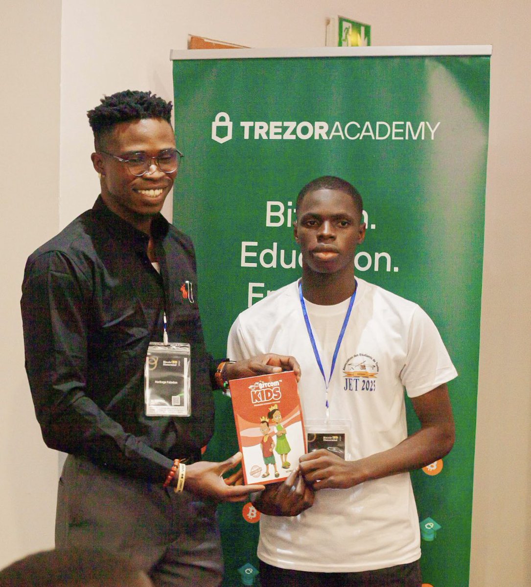 DigiOats's tweet image. As the @TrezorAcademy NG🇳🇬 Programs Lead, Our team handled breakout session on
- Dollar Cost Averaging in #Bitcoin
- Self Custody & Wallet Security
- Self sovereignty & Financial freedom
at the recent @btcmastermind_ conference day.
•
Beyond borders, #BTC education thrives🤝.