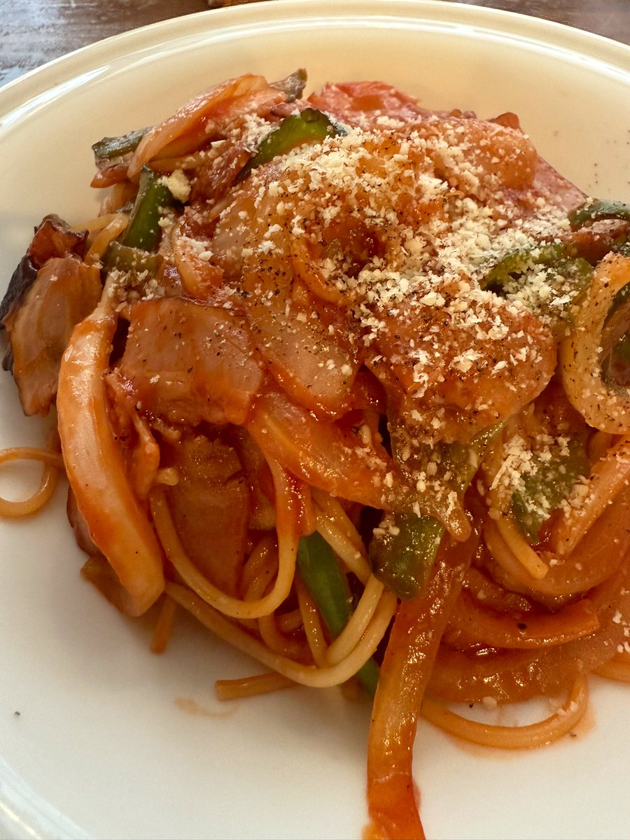 オレの好きなパスタは
「ナポリタン」
ワーズカフェで今日も食べたぜ。
今夜もROCK KIDS 802
よろしくお願いします。
スタバカードのプレゼントも。
funky802.com
#FM802
#RK802

あなたが好きなカフェメニューは？