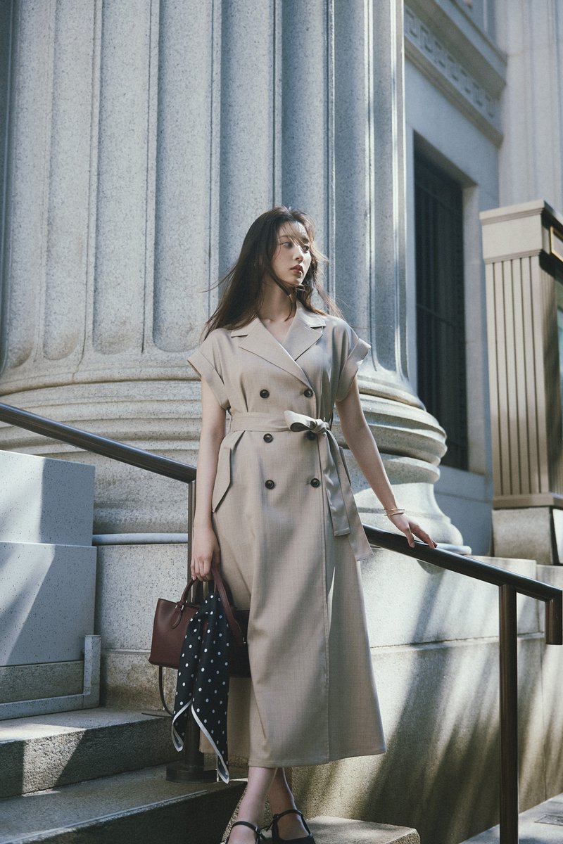 Office casual style Feat.Yuna Tsukino □ベルテッドトレンチ