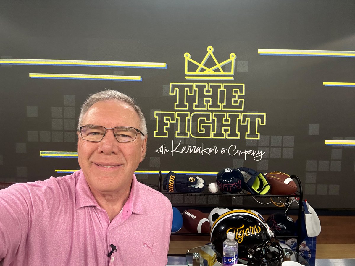 RandyKarraker's tweet image. Back with @rogers_stl on #TheFight on @MatrixMidwest at 7:00, re-aired at 6:00. Lots of @Cardinals talk. Katie Woo at the bottom of the hour.
#ForTheLou
#STLCards
#STLBlues
#STLCitySC
#Blues
#STL
#StLouis