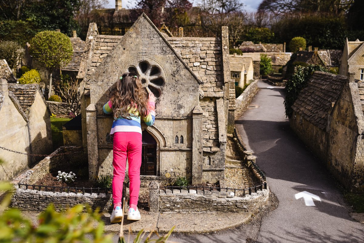 CotsTourismBiz's tweet image. Out in time for the summer holidays the #Cotswolds 14 best things to do with the family in conjunction with @soglos
soglos.com/hot-list/famil…