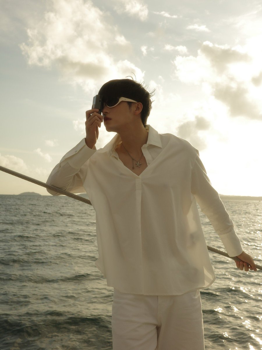 รูปโคตรดี คือกล้องเก็บแสงดีมาก คอนทราสแบบ เฮ้อ นายแบบก็หล่อ เหมาะเป็นแฟนกันมาก