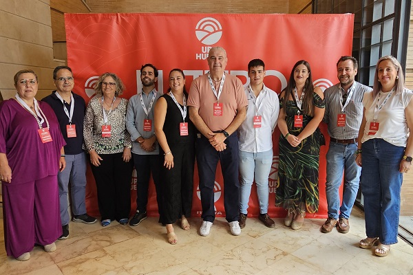 Cuaderno Agrario (@cuadernoagrario) on Twitter photo 🗳️Los delegados del 5º Congreso de <a href="/upahuelva/">UPA Huelva 🍓</a> reeligen a <a href="/ManuelPiedraCh/">Manuel Piedra Chaves</a> como secretario general con el 100% de los apoyos👩🏻🌾
+INFO➡️cuadernoagrario.com/?p=69046 #Huelva 🗳️Los delegados del 5º Congreso de <a href="/upahuelva/">UPA Huelva 🍓</a> reeligen a <a href="/ManuelPiedraCh/">Manuel Piedra Chaves</a> como secretario general con el 100% de los apoyos👩🏻🌾
+INFO➡️cuadernoagrario.com/?p=69046 #Huelva