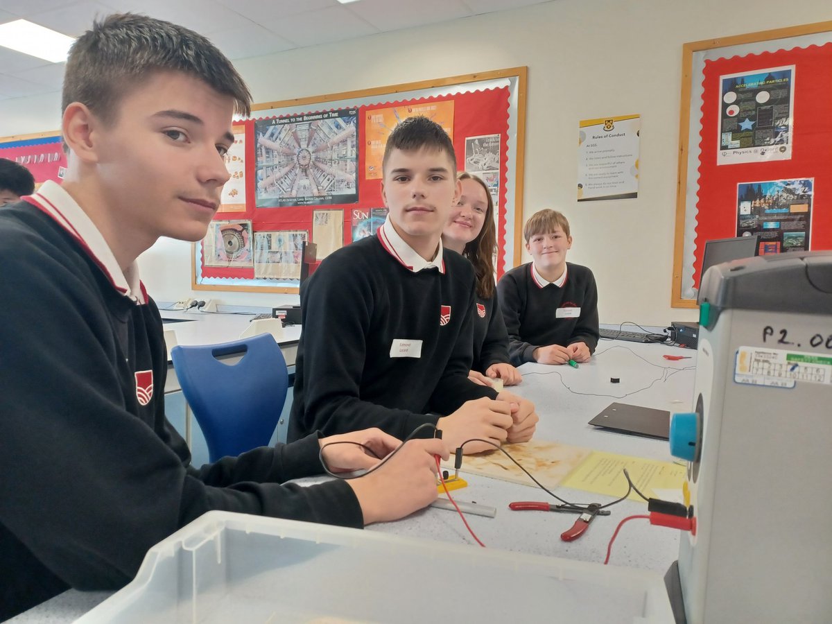 Year 10s took part in a science competition at Stockport Grammar School which aimed to give pupils an opportunity to use advanced lab equipment and to engage in science beyond the curriculum. Well done to team 'Edmond Locard' for solving the crime by completing the experiments.
