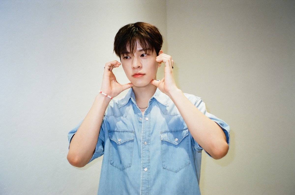 straykids スキズ stayzone 8枚セット GvVYpL3WgAAYuxQ.jpg