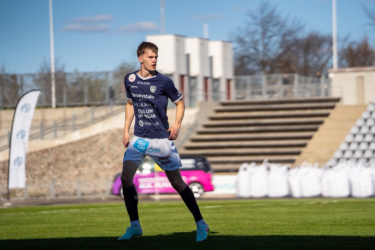 Alakerran johtaja Koskela: ”Sunnuntaina tarvitaan isännän potteita”

Lue lisää: 
acoulu.fi/uutiset/alaker…

#ACOulu
#Oulu
#Laivastonsiniset
#Veikkausliiga