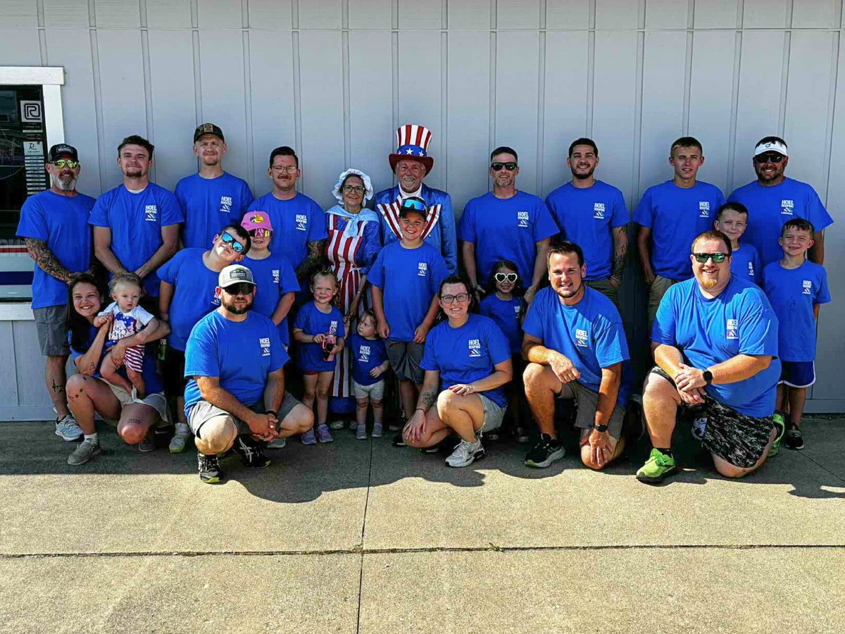 HoelRoofing's tweet image. We had so much fun seeing so many of you at the Rushville 4th of July Parade!
Even Uncle Sam and Betsy Ross came by to say &apos;Hi&apos; to our team before we got rolling!

#4thofJuly #Rushville #paradefun