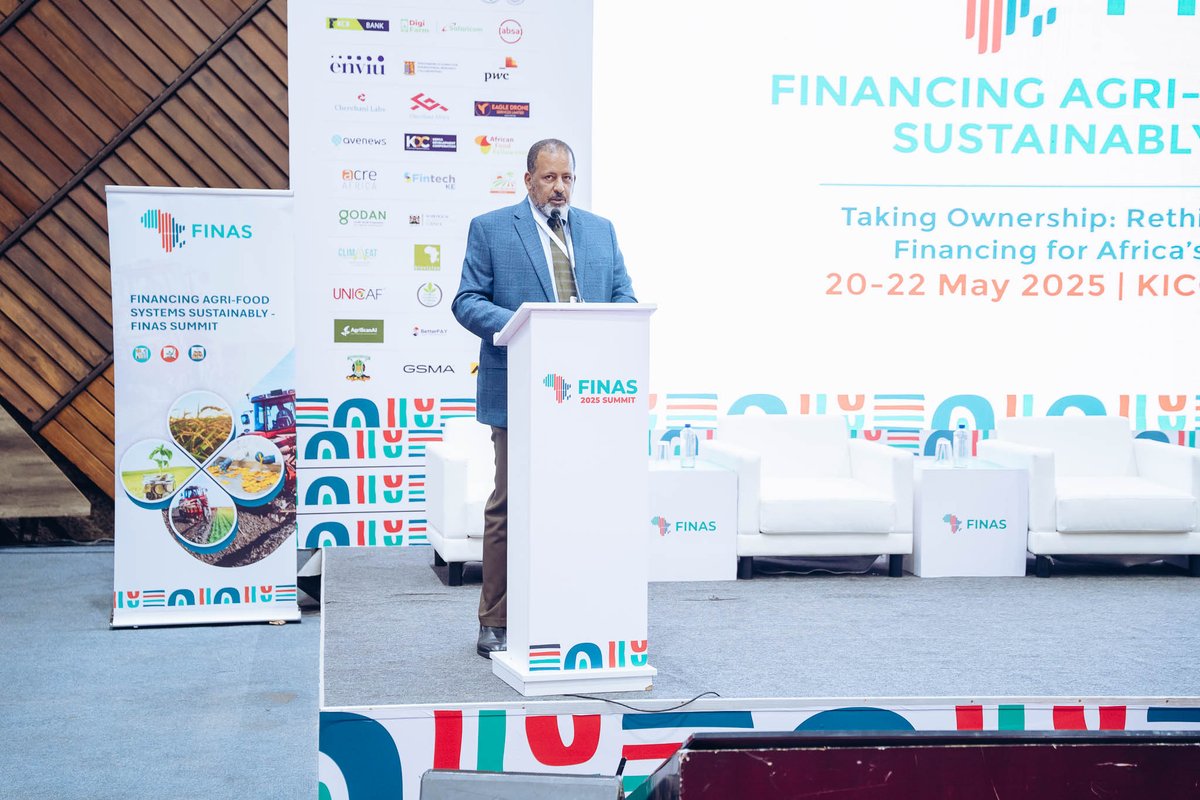 Change is constant — but resilience is a choice.”
At #FINAS2025, <a href="/FSDKe/">FSD Kenya</a>'s Chief Programme Officer, James Kashangaki called for finance that works with nature and for smallholders.
The future of food systems depends on it.
🔗 shorturl.at/TX3XM
#AgriFinance #FinanceForGood