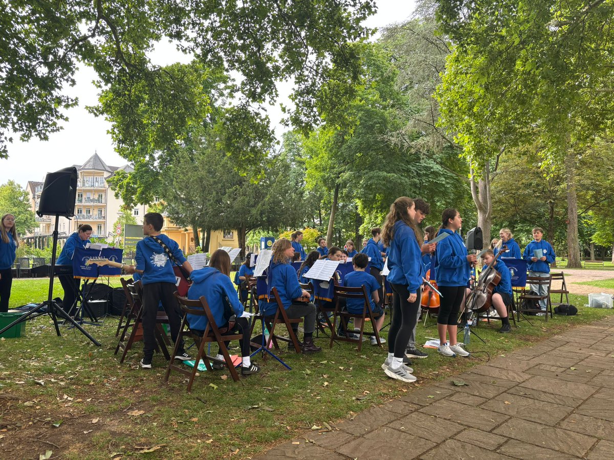 First concert on music tour done! They are about to have lunch and then they have another one today. All pupils happy and slept well! 😀