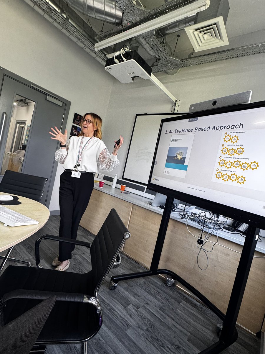 MrElliotHahn's tweet image. Our final @Steplab_co @MCPAcademy Coaching Hub of the academic year!
A brilliant day with inspiring school leaders some just starting their coaching journey, others refining and deepening their implementation.