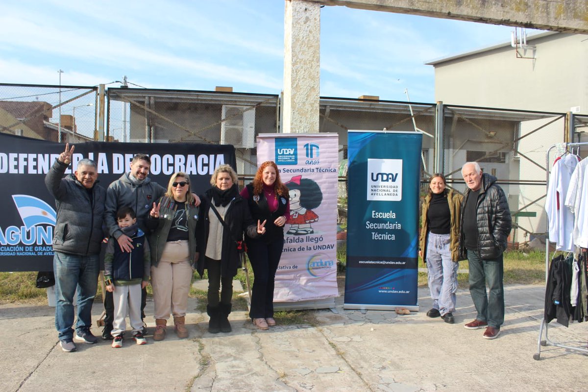 Jornada solidaria en la Escuela Técnica de la UNDAV #avellaneda
🔵- Otro Contenido otrocontenido.com.ar/nota/4008/jorn…
<a href="/RuggieroAna/">Ana Laura Ruggiero</a>
<a href="/CFKArgentina/">Cristina Kirchner</a> 
<a href="/Vsiley/">Vanesa Siley</a> 
<a href="/p_justicialista/">Partido Justicialista</a> 
<a href="/p_justicialista/">Partido Justicialista</a> 
<a href="/CarlosMinucci/">Carlos Minucci</a>