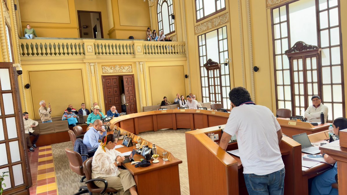 #AEstaHora
Debate y discusión sobre las necesidades y problemáticas que enfrentan los organismos de acción comunal en Caldas.
#AsambleaVisible