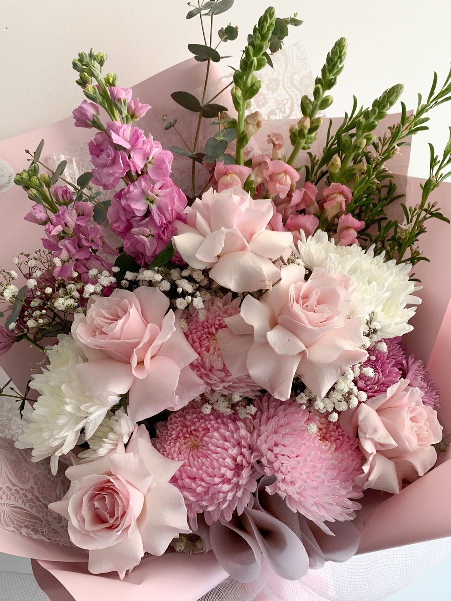 Pink flowers bouquet