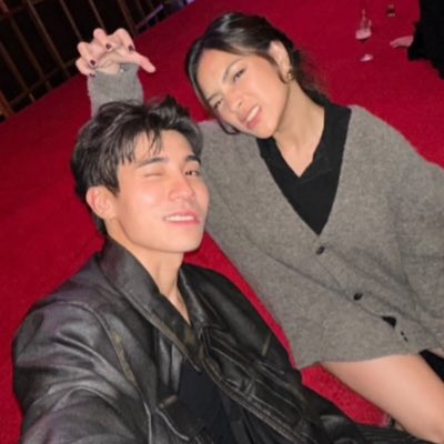 MikaSonly's tweet photo. MABUHAY ANG BAGONG KASAL!!! #MikBrent #BreKa https://t.co/ONqqLt5ZMg