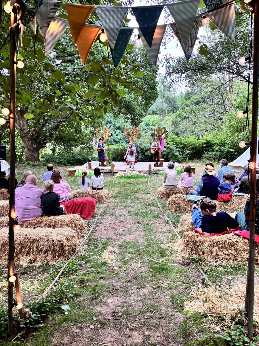 BbrookTheatre's tweet photo. It was so wonderful to host The Plandits at the Black Brook over the weekend, now we're getting ready for @ChameleonsWeb and "ALICE AND HER ADVENTURES IN WONDERLAND," This Sunday, the 13th of July at 4:00pm!

Ticket Link: https://t.co/k3iZ1Y3Ko5

#Theatre #Colchester #Essex https://t.co/pdt3jBSX7m