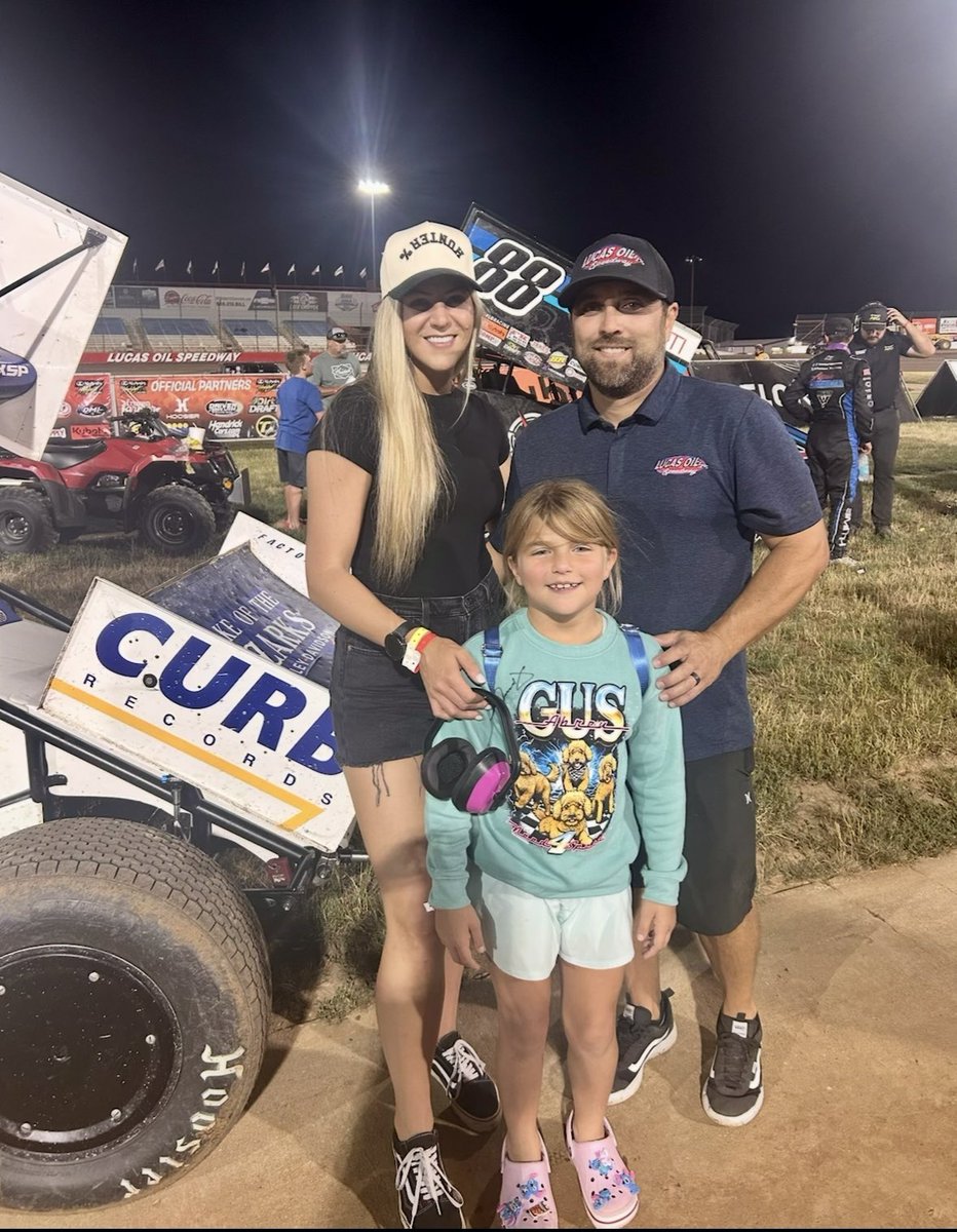 Big happy birthday to my best friend and wife <a href="/BrookeShuman_/">Brooke Shuman</a>! Sawyer and I love you and appreciate everything you do for us 😘