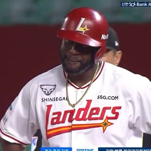 그라운드가거대한드라마세트장