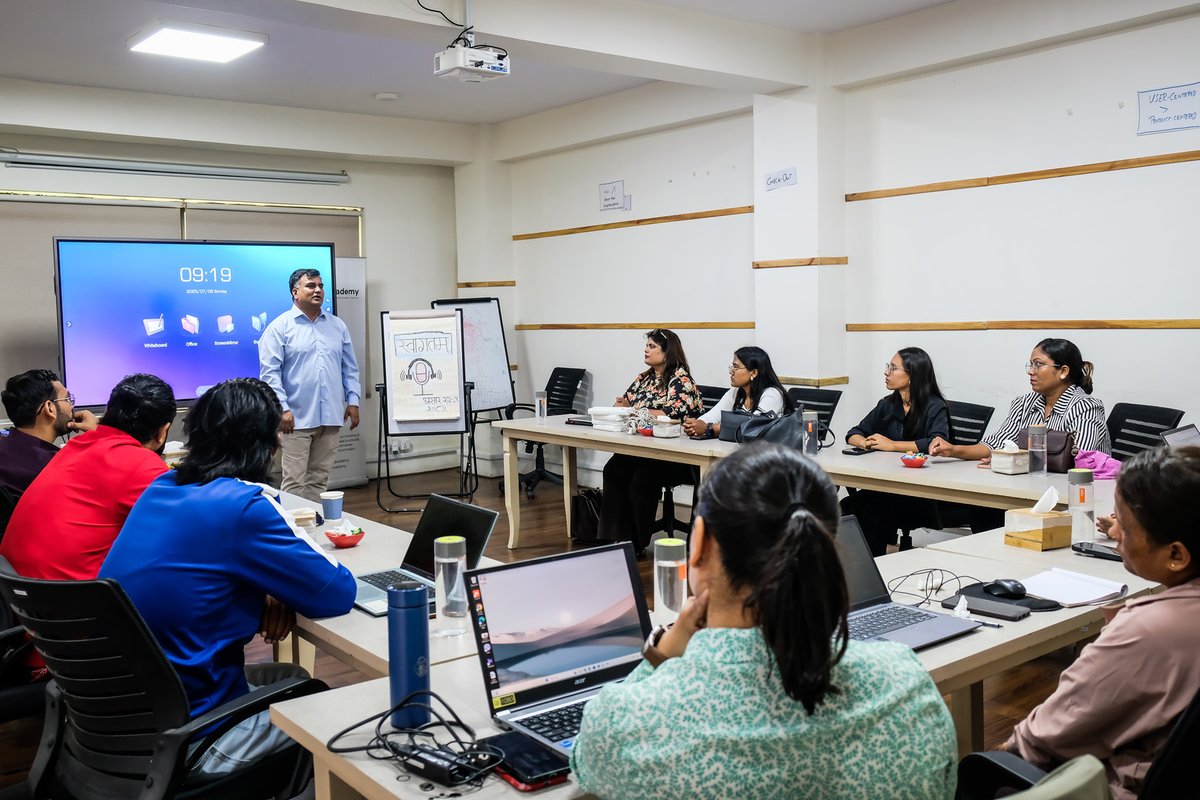 CMR_Academy's tweet photo. Welcome to the Classroom: #Podcasting for Journalists course began this week with 13 journalists from all over Nepal joining us for the first attendance phase! #JournalismTraining w/ @InterlinkAca @CMRNepal https://t.co/3zwBCBDkaY
