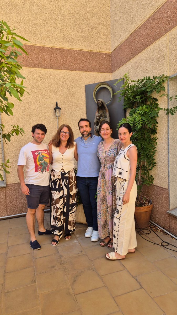 📢 Reunión en Xaudaró con <a href="/ONGDSED/">ONGD SED</a>

Los equipos de Comunicación de <a href="/maristascompost/">Maristas Compostela</a>, <a href="/maristasiberica/">Maristas Ibérica</a> y <a href="/MaristasMedit/">MaristasMediterranea</a> se han reunido para seguir caminando juntos #RumboARosey planificando los contenidos del #Curso20252026

#Maristas #ConfluenciaMarista #Rosey