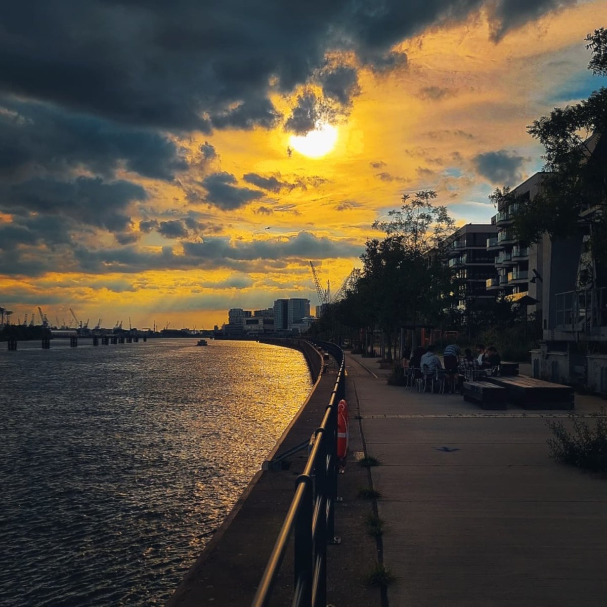 Am 04.07.2025 um 22Uhr in den Nachtmammutmarsch in Hamburg gestartet und gg. 04:40Uhr, nach 30 Kilometern, wieder im Ziel angekommen. Harte Nummer, da nur Asphaltwege, aber hat Spaß gemacht.