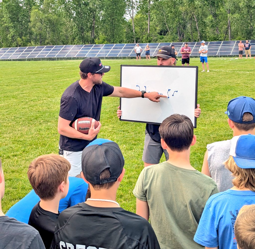 ProMNAthletics's tweet image. POV: You signed your son for our Gopher alumni camp series and his coaches at the camp own every major passing record for @GopherFootball
🗓️ July 30th
📍 Rogers
🏈 6-8th grade
promnathletics.com/page/show/8939…
@Adam_Weber8
@T_morg2
@PrepRedzoneMN
@NadineBabu
@RyanBurnsMN
@QBMotion_MW