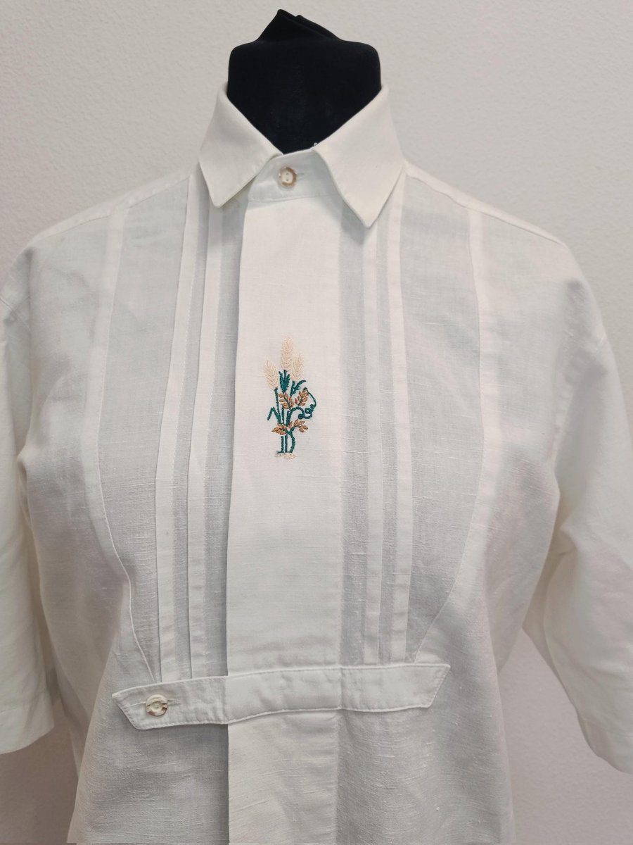 VTG mens shirt on SALE in our #etsyshop chumbyfashion.etsy.com/listing/432903…