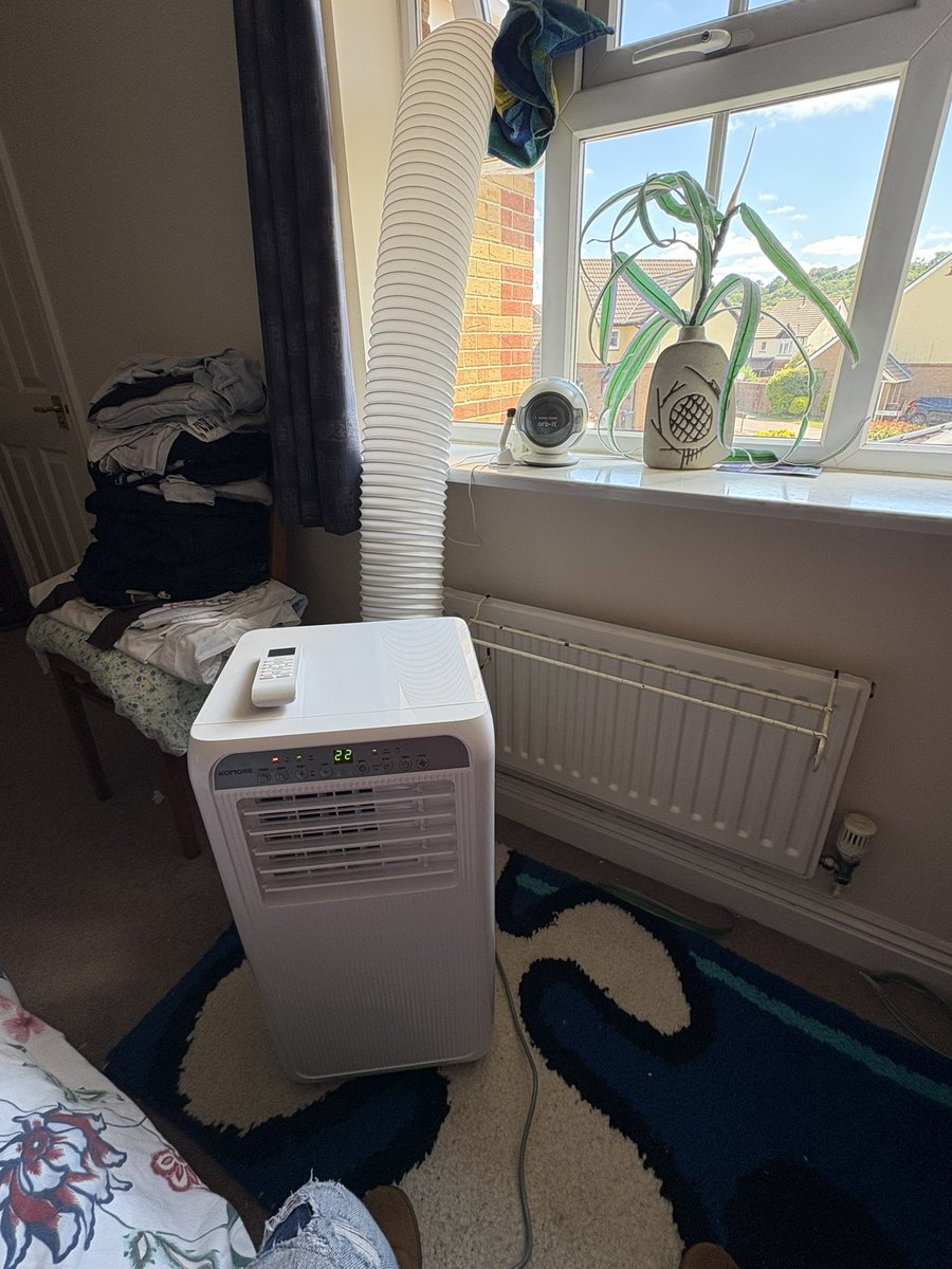 Adrian Smith 💙 tweet media