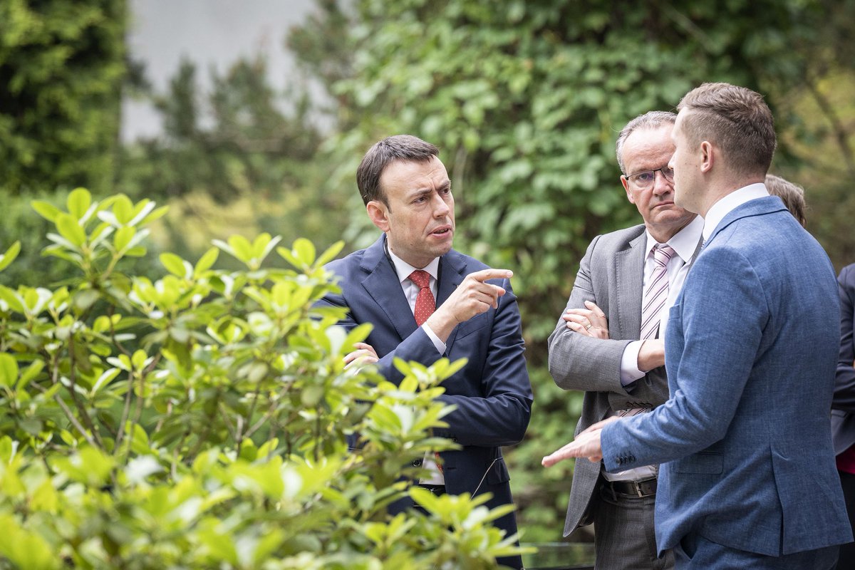 Nils Schmid tweet media